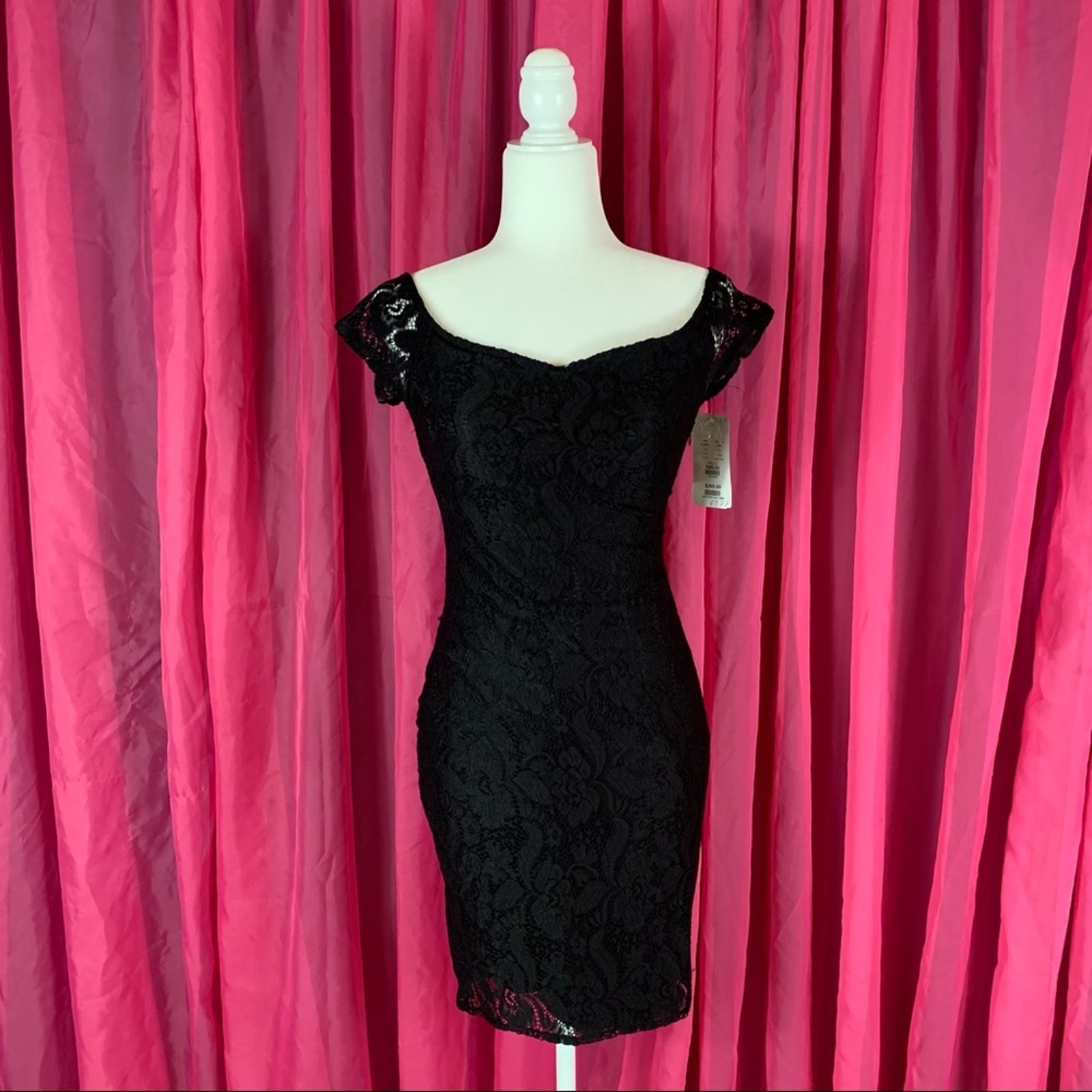 Lineas Black Lace Sheath Kary Dress New With Tags, Size 7